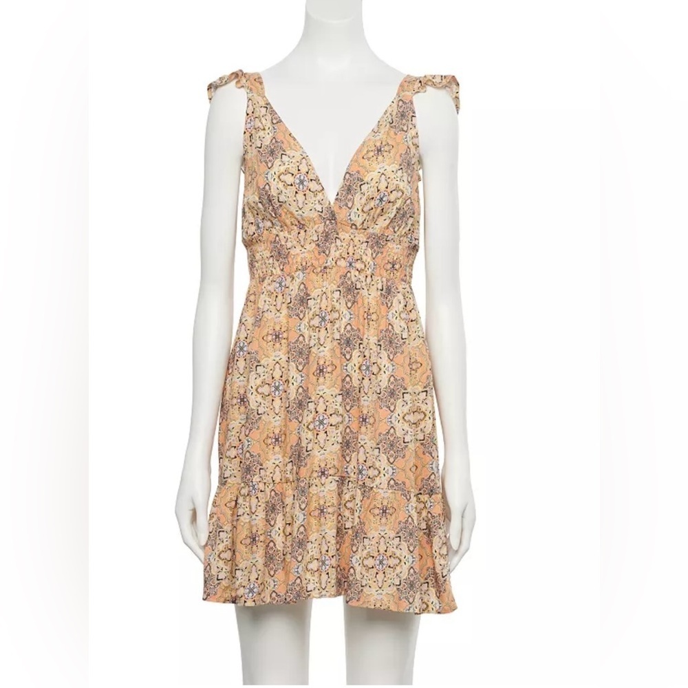 Juniors' Live To Be Spoiled Tie Back Flutter Sleeve Dress